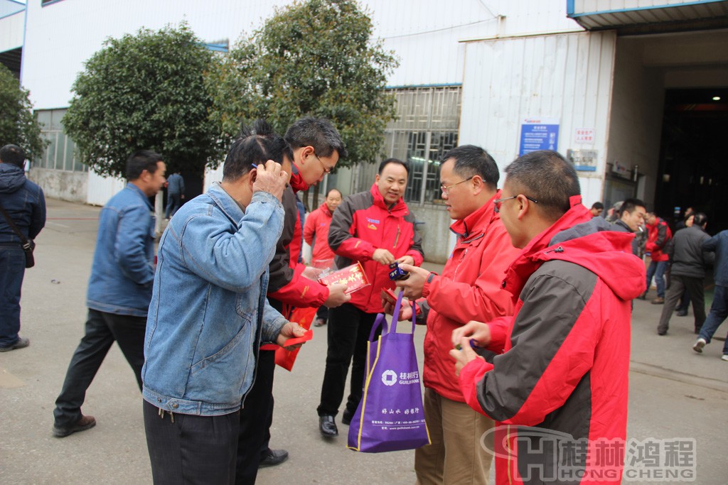 磨粉機廠,桂林鴻程,容北國,容新國,容棟國 磨粉機廠,桂林鴻程,容北國,容新國,容棟國