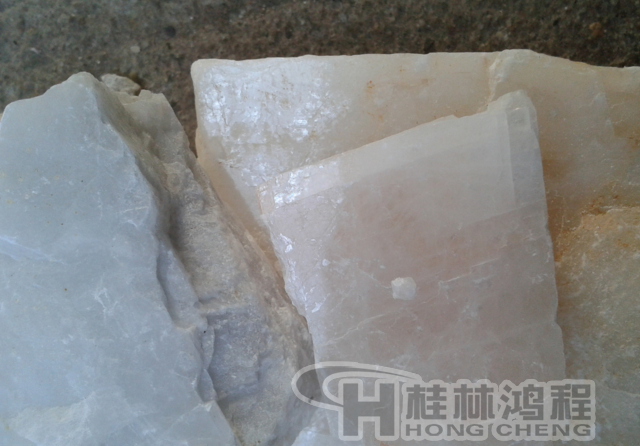 長石，長石粉，長石的用途