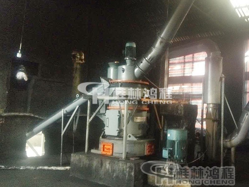 石油焦粉生產(chǎn)設(shè)備 4r型3216雷蒙磨粉機(jī)價(jià)格 石油焦粉生產(chǎn)設(shè)備 4r型3216雷蒙磨粉機(jī)價(jià)格