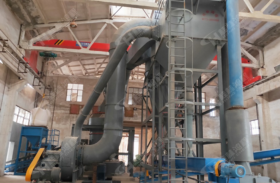 桂林鴻程新型石灰石粉磨生產(chǎn)線 HC縱擺式磨粉機(jī) 桂林鴻程新型石灰石粉磨生產(chǎn)線 HC縱擺式磨粉機(jī)