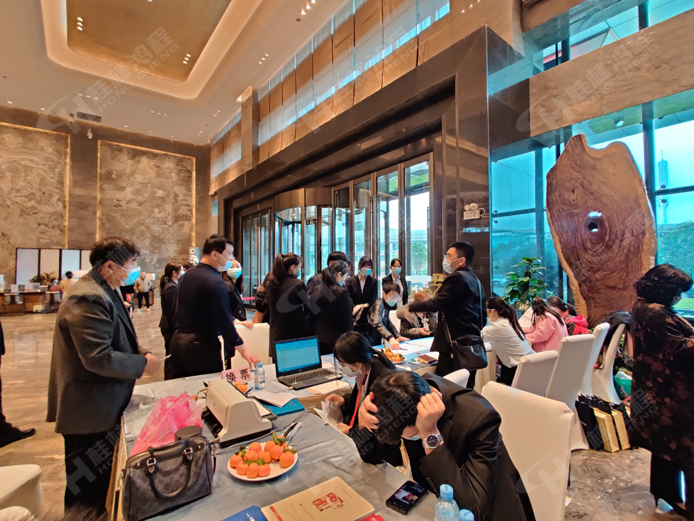 報道一：桂林鴻程承辦的2020年全國碳酸鈣行業年會如約而至，歡迎前來報到！